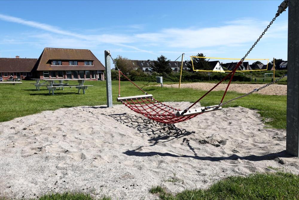 Klaarcamp Hostel Wenningstedt-Braderup Екстериор снимка